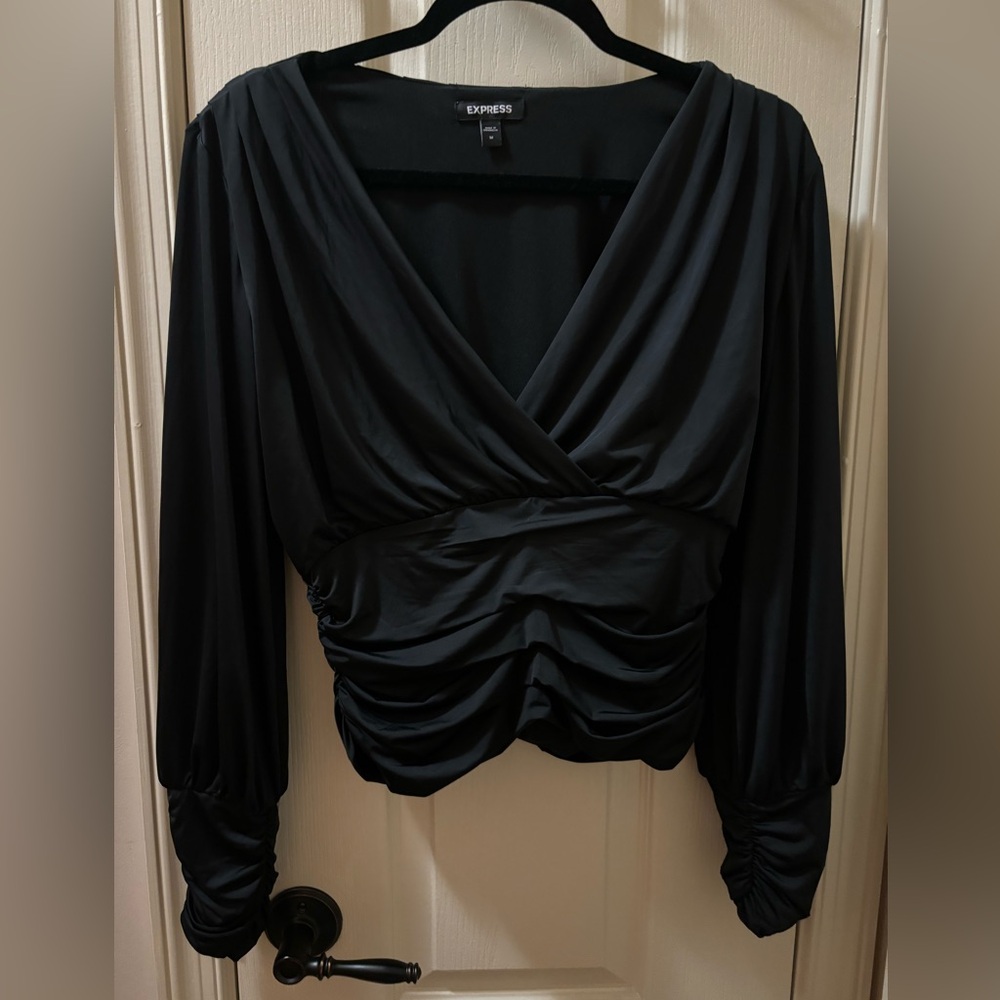 Express crossed top